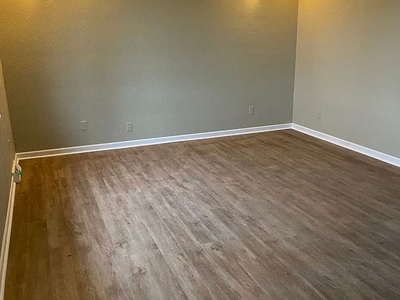 2nd image of 209 Alpine Dr