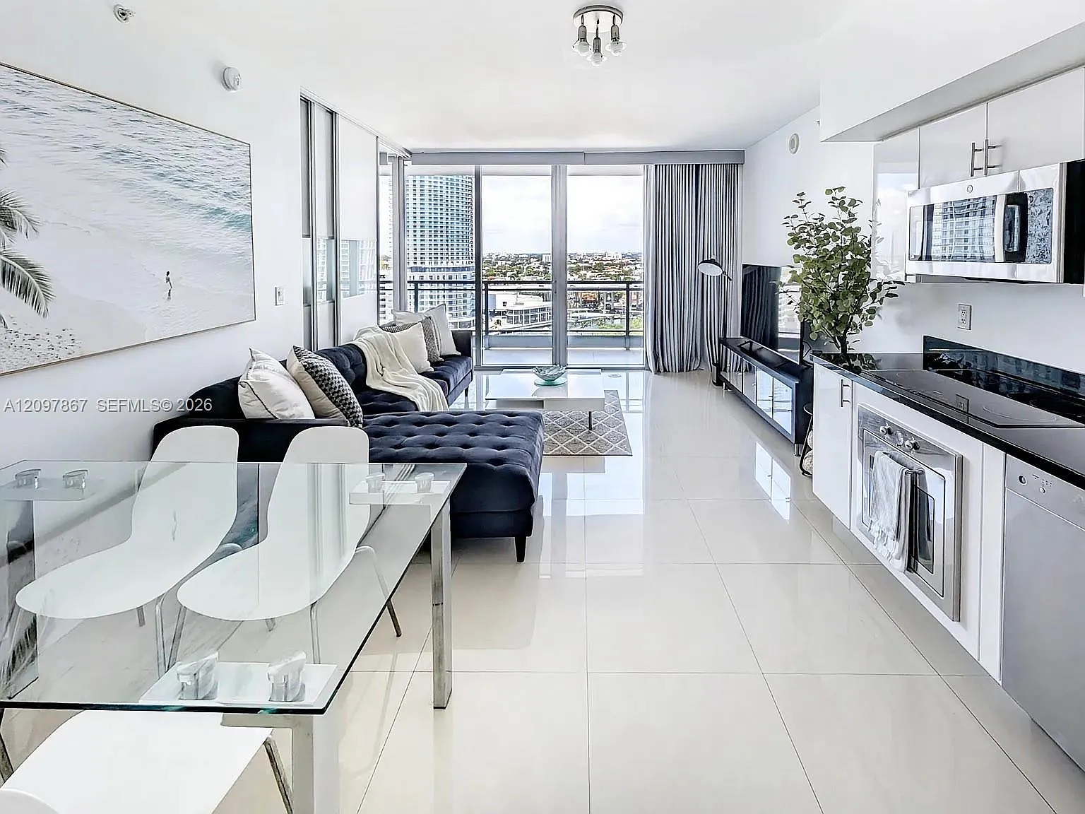 Mint Condo — Photo 4
