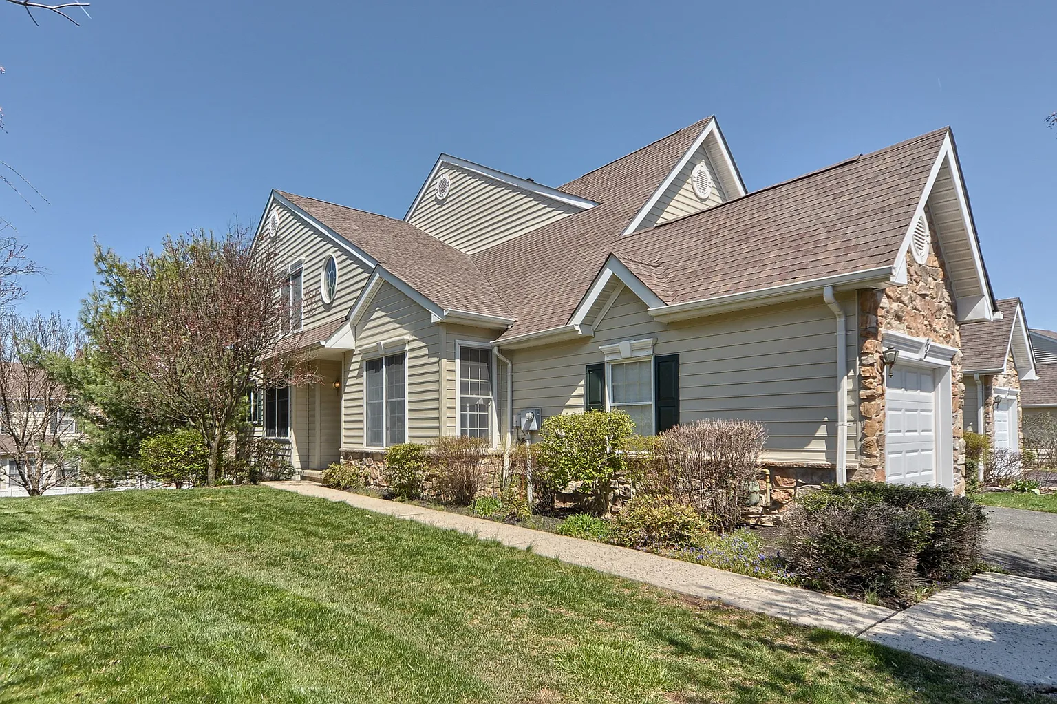 236 Patriot Hill Dr photo 1