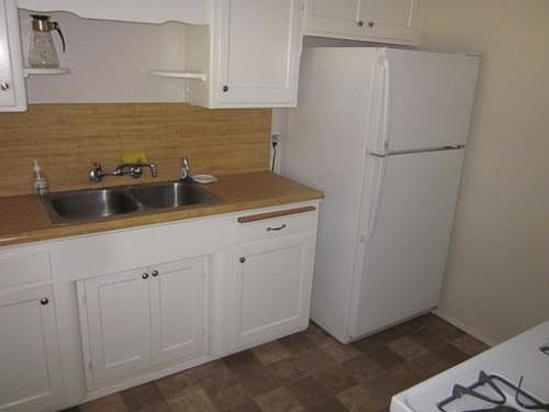 4th image of 7260 Berkeley Dr
