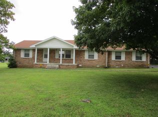216 Oakdale Dr, Lebanon, TN 37087