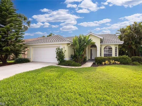 25060 Bay Cedar Dr, Bonita Springs, FL 34134
