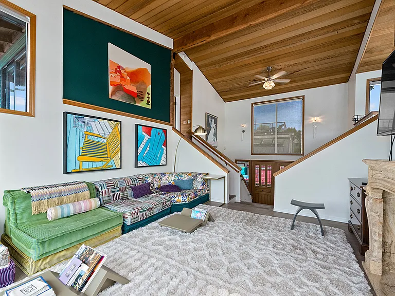 2031 Fairview Ave E #H — Photo 11