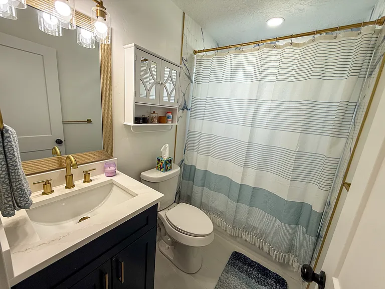 115 W Lester Ave #2 — Photo 7