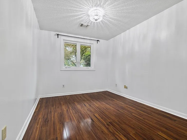 40 Cross St #2 — Photo 4