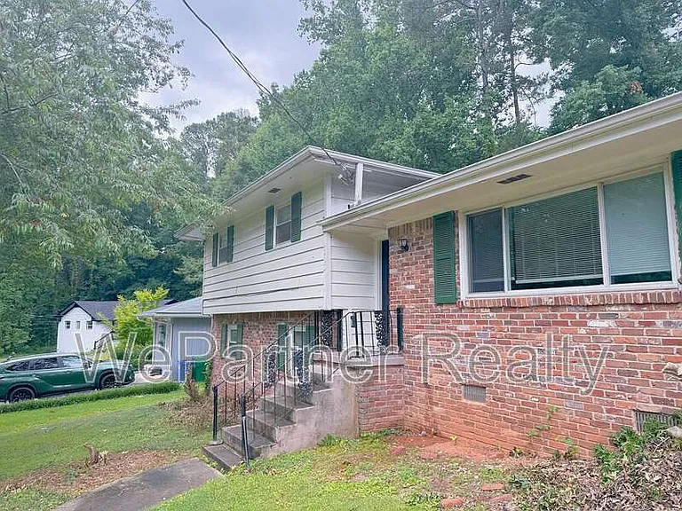 2223 Shamrock Dr — Photo 15