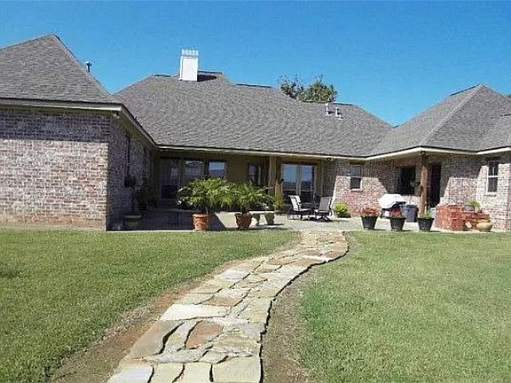 5th image of 112 Live Oak Blvd