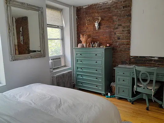 Rented by Vanderborgh Realty  | media 10