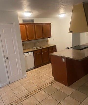 5th image of 4850 Prairie Ridge Rd