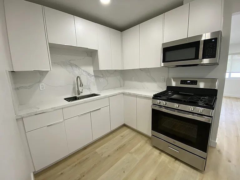 2508-12 F Ave — Photo 5