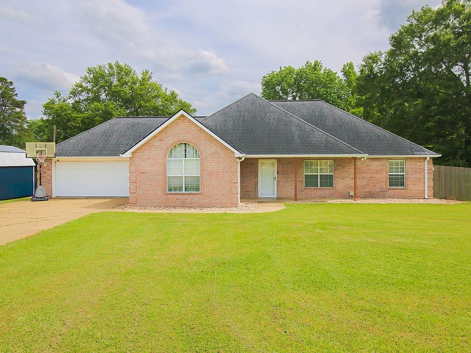 1st image of 119 Pea Reaux Ln