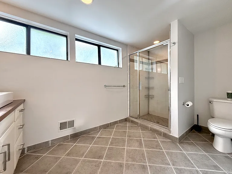 799 Emmons Ave — Photo 21