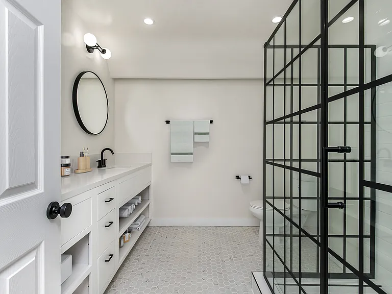 521 S Bentley Ave — Photo 13