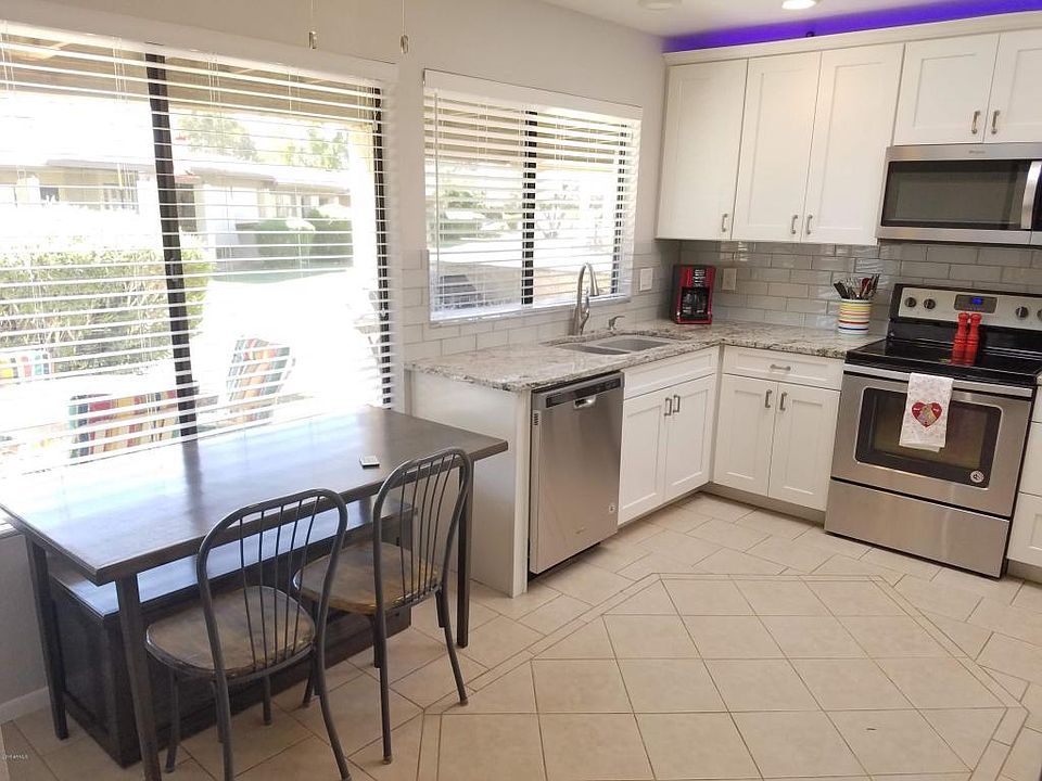 1st image of 7725 E Park View Dr