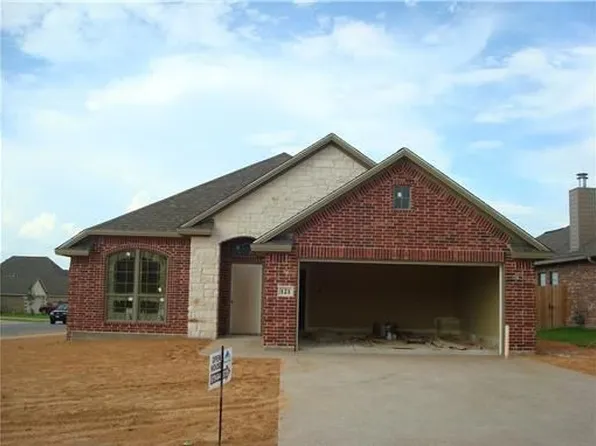 3919 Incourt Ln, College Station, TX 77845