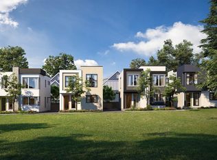 3106 Washington Ave, Victoria, BC V9A1P6