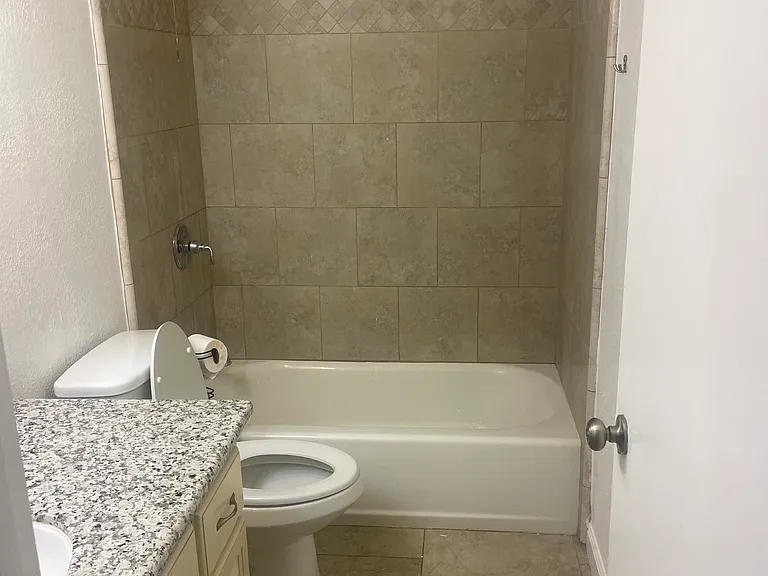 303 E Bullard Ave — Photo 6