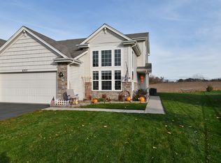 697 Catamaran Cir, Hampshire, IL 60140