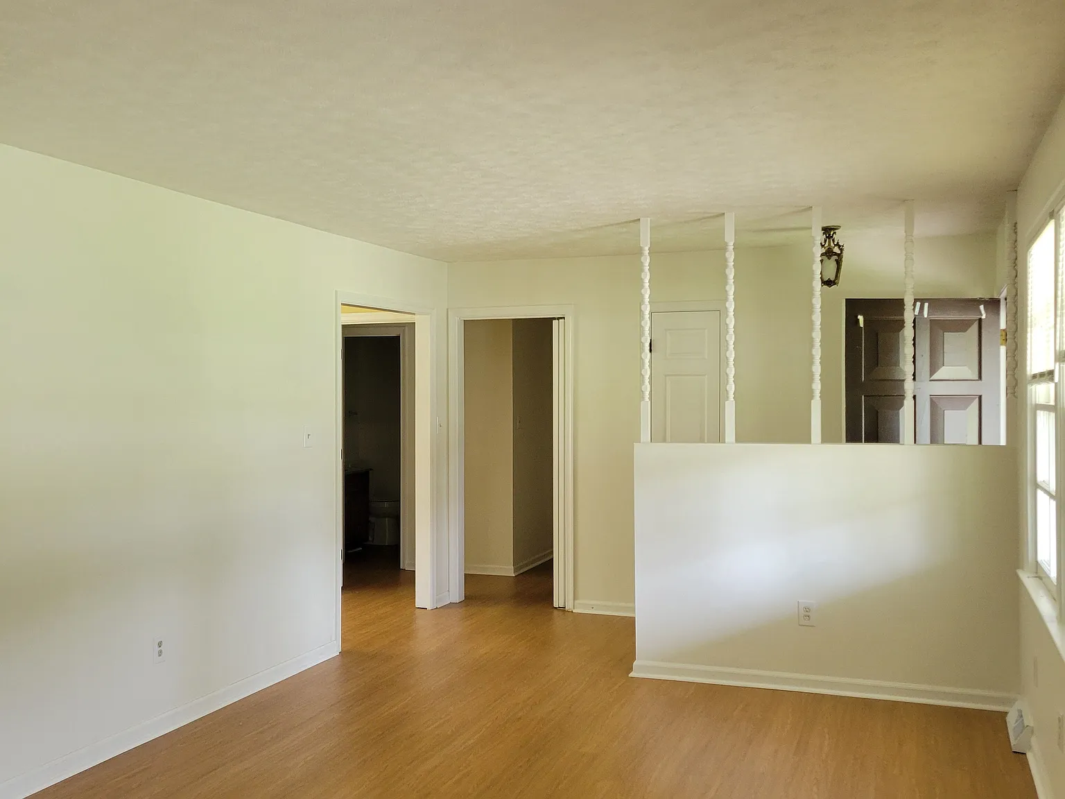 4 bed, 2400 sqft, $2,300 — Photo 4
