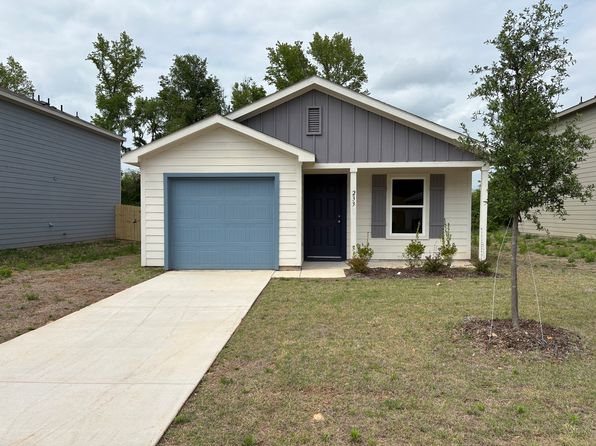 233 Blue Bird Ln