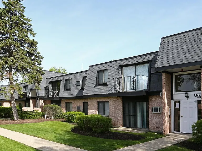 915 Westmoreland Dr #1 — Photo 1