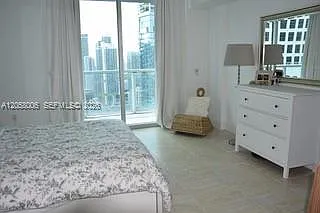 55 SE 6th St #3906W — Photo 11