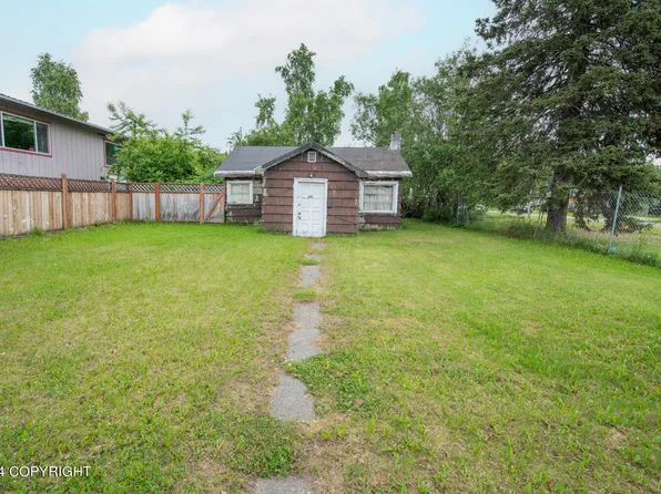 709 N Bliss St, Anchorage, AK 99508