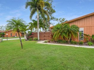 5619 Foxlake Dr, North Fort Myers, FL 33917