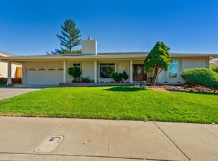 114 Valley Oaks Dr, Santa Rosa, CA 95409