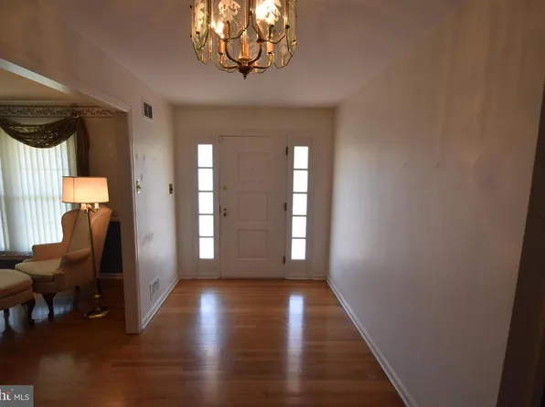 807 Seville Ave, Wilmington, DE 19809