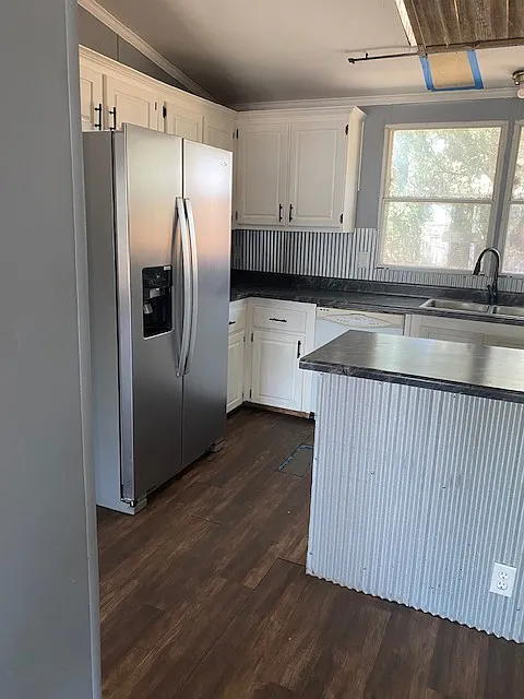 3 bed, 1200 sqft, $1,400 — Photo 2