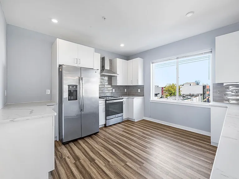 1352 N 27th St - DPD 4676 Pyramid — Photo 13