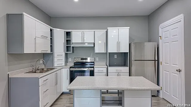 416 J R Rodriguez Cir #7 — Photo 10