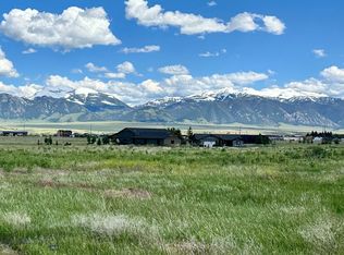 13 Sky View Dr, Ennis, MT 59729