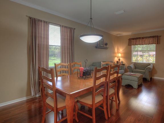 4th image of 7122 W Creek Dr