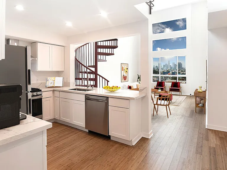 321 S Fickett St — Photo 12