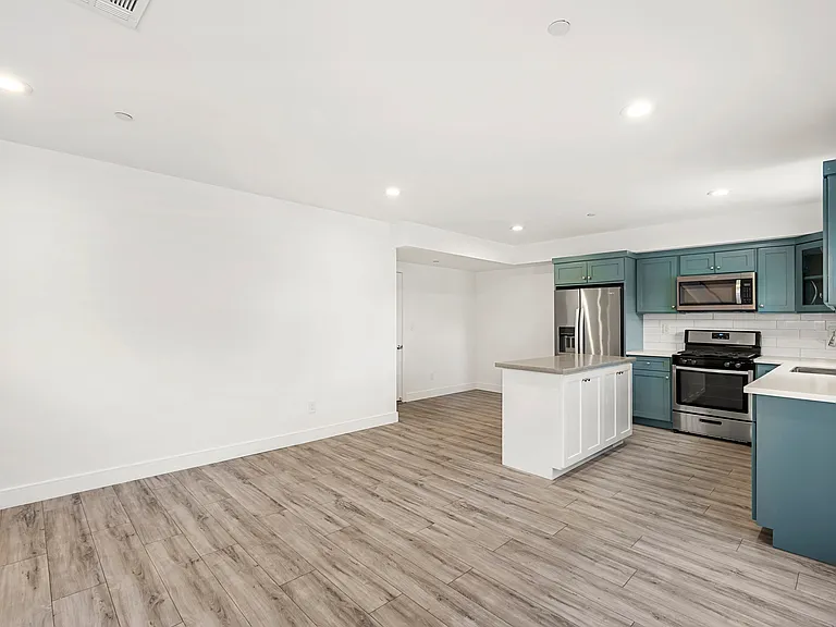 2414 S West View St #2416.5 — Photo 29