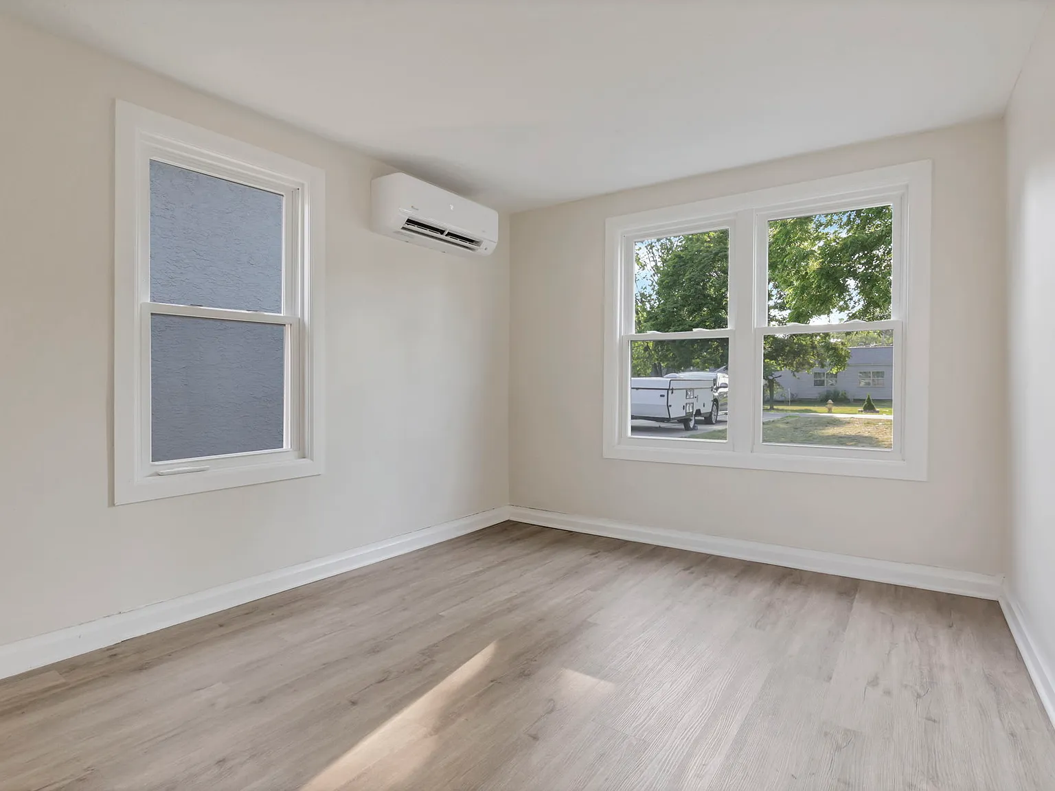 2 bed, 692 sqft, $1,450 — Photo 4