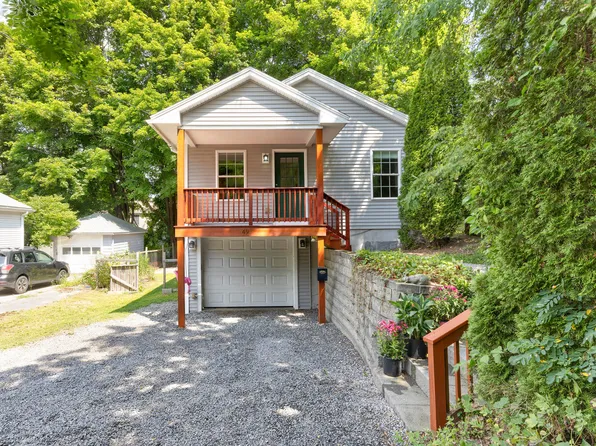 49 Oakdale Avenue, South Portland, ME 04106