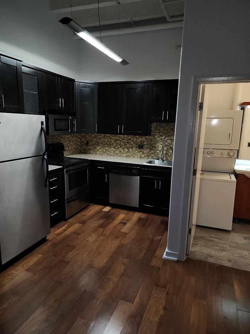 Studio, 470 sqft, $1,550 — Photo 1