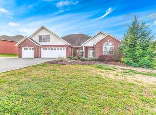 126 Tradewind St, Clinton, TN 37716