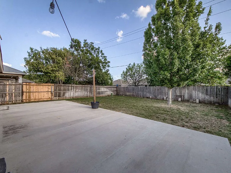 11014 Buckskin Bnd — Photo 23