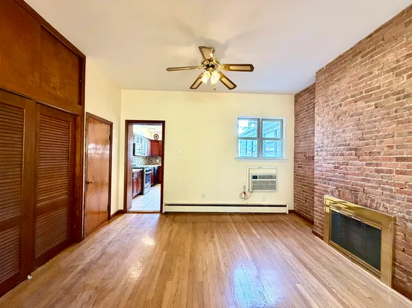 49 East 33rd Street image 1 of 50