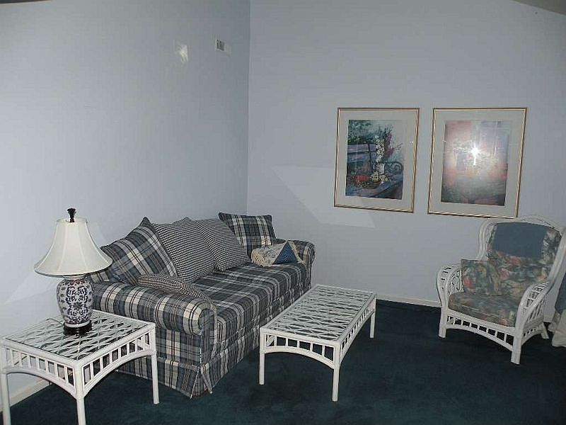 1st image of 570 Pebblebrook Dr