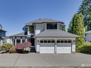 1607 S Lake Stickney Dr, Lynnwood, WA