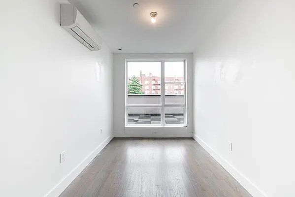 Rented by Twin Group | media 27