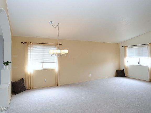 5th image of 983 S Goldenweed Way