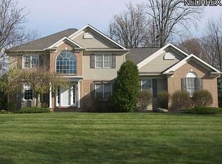 6825 Silkwood Ln, Solon, OH 44139