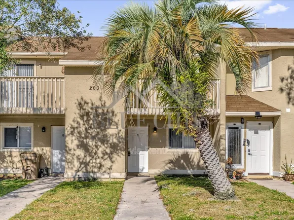 203 Watts Ln APT D, Kissimmee, FL 34743