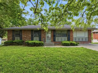 1004 NW R D Mize Rd, Blue Springs, MO 64015